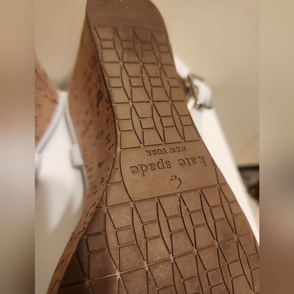 Kate Spade "Tomas" White Leather Ruffle Trim Cork Platform Sandals Sz.7.5 $235 - Picture 6 of 7
